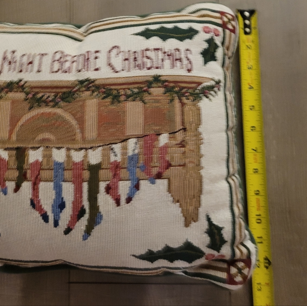 Christmas acent pillow - Picture 3 of 4